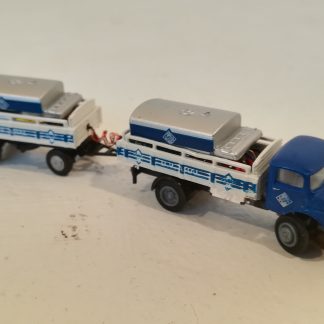 Tankwagen met aanhanger N